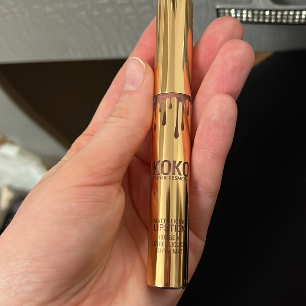 BRAND NAME Liquid Lipsticks - Picture 8 of 10
